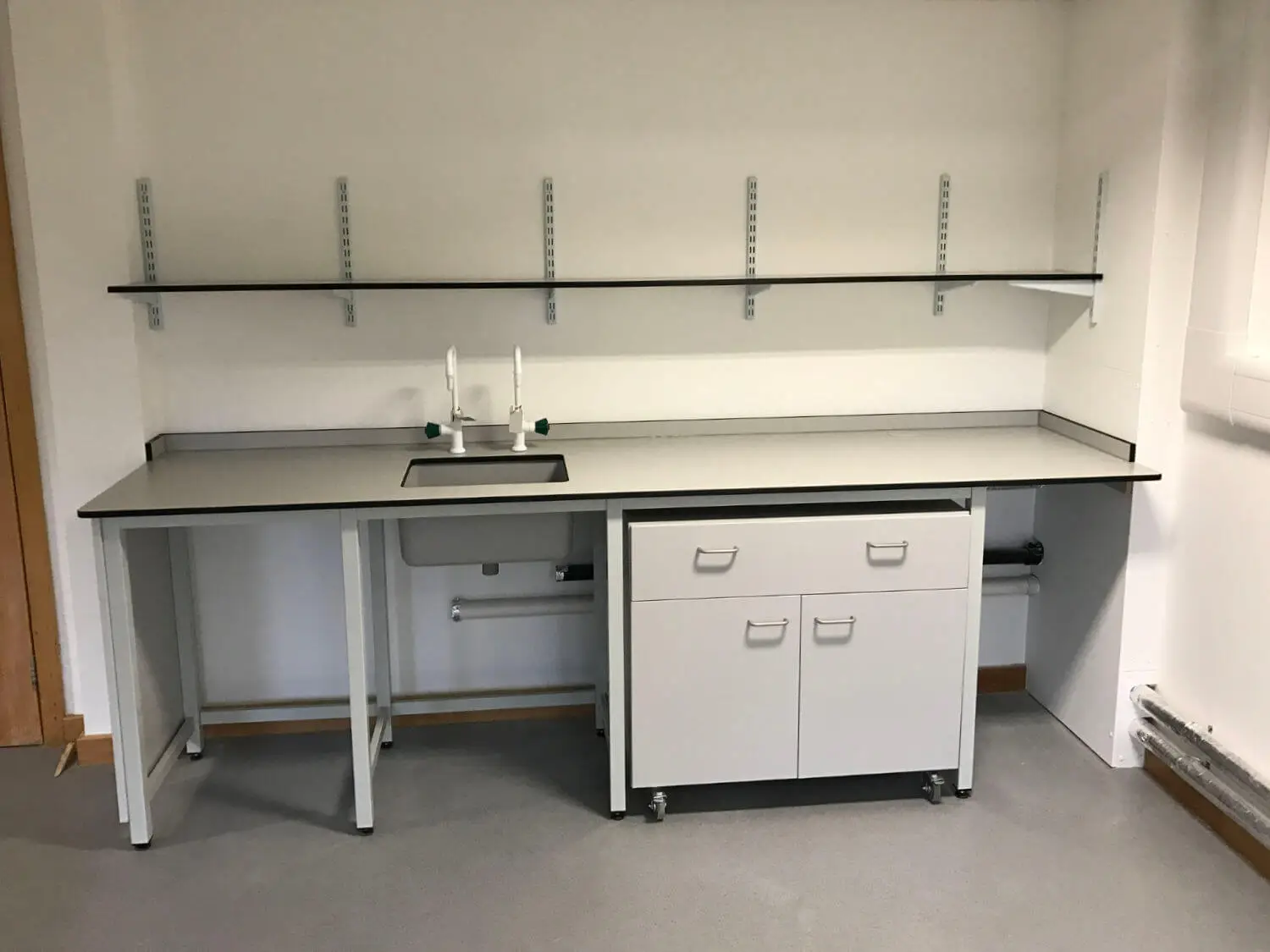 Commercial-Laboratory-Installs-7