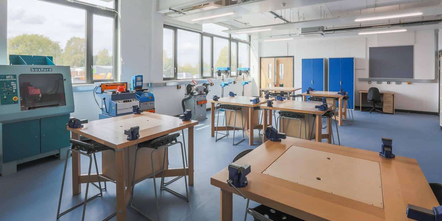 Design-Technology-Classroom-2-750 (1)